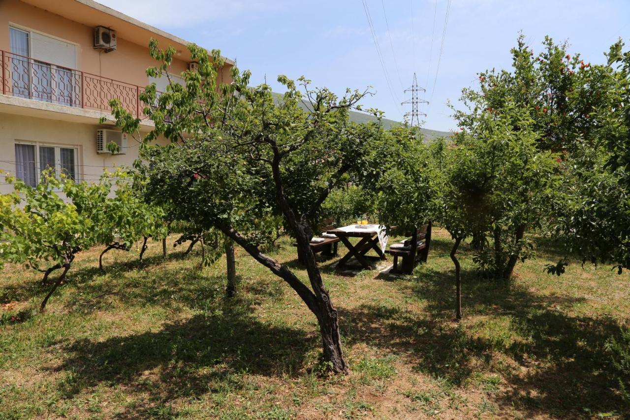 Garden House Apartment Trebinje Extérieur photo